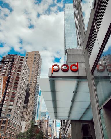 Two Bedroom + Two Bath Apt. Onsite Gym & More! gallery image 5