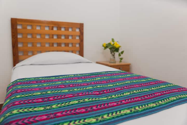 Dormitorio en la planta baja @VillasColibriCozumel