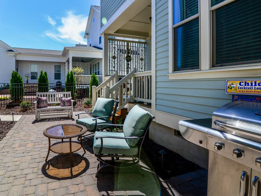 Back patio with gas grill