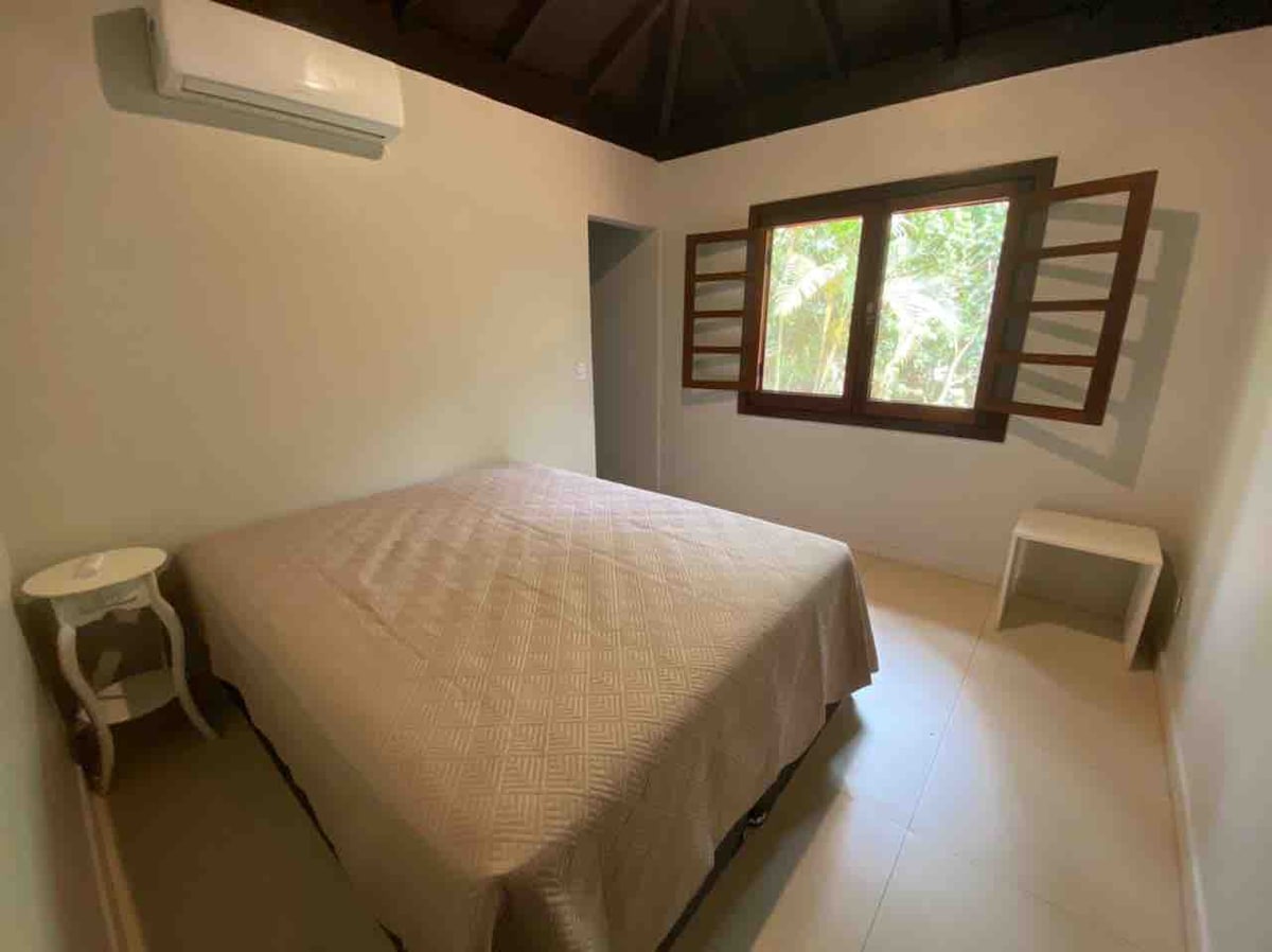 ห้องสวีท 1 พร้อมเครื่องปรับอากาศ