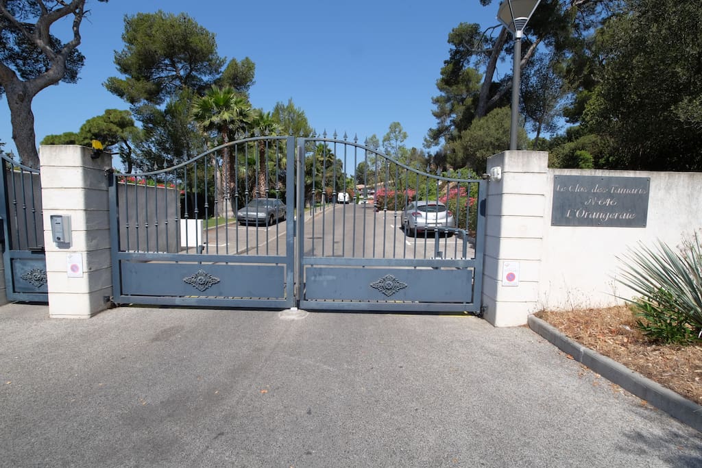 Entrée de la résidence