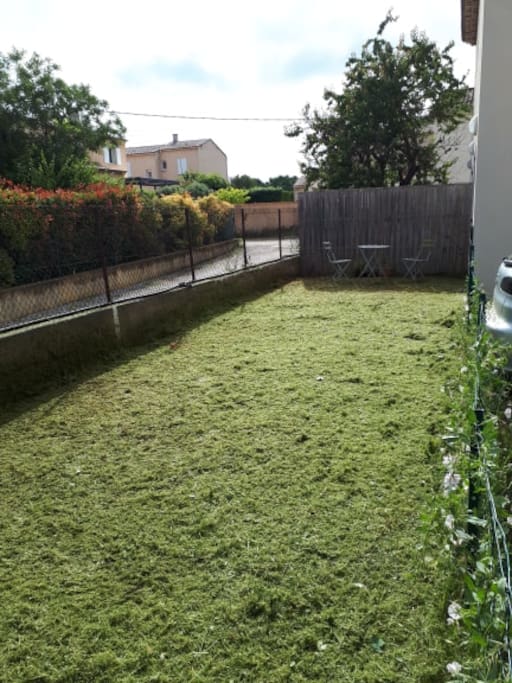 JARDIN PRIVATIF