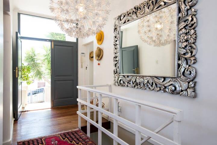 Camps Bay Boutique Apartment gallery image 2