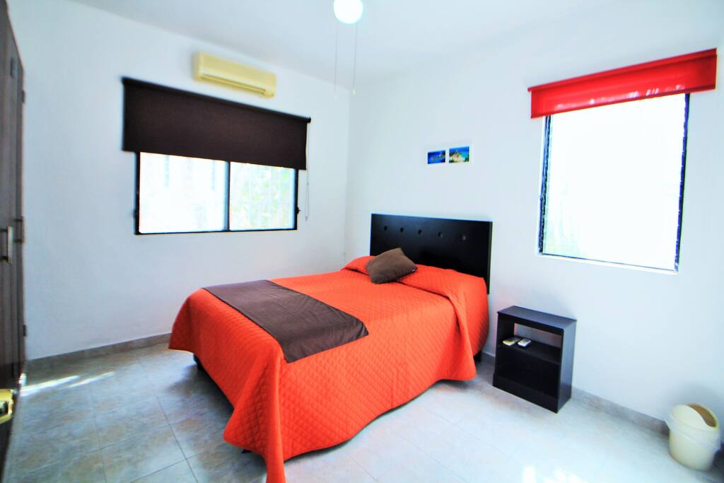 Habitación 1 con cama matrimonial