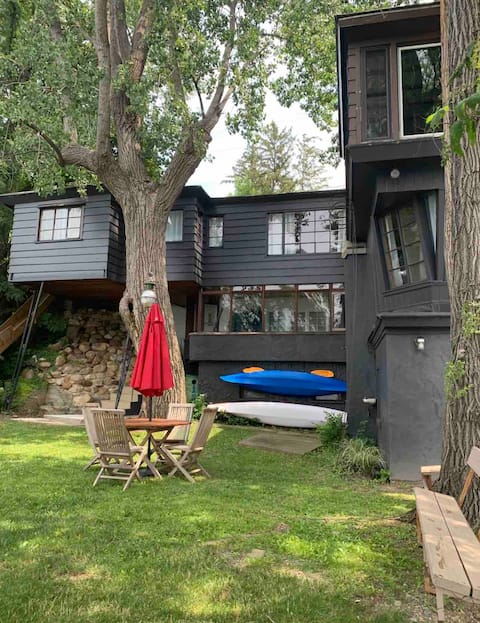 Deep Roots Cottage on Seneca Lake