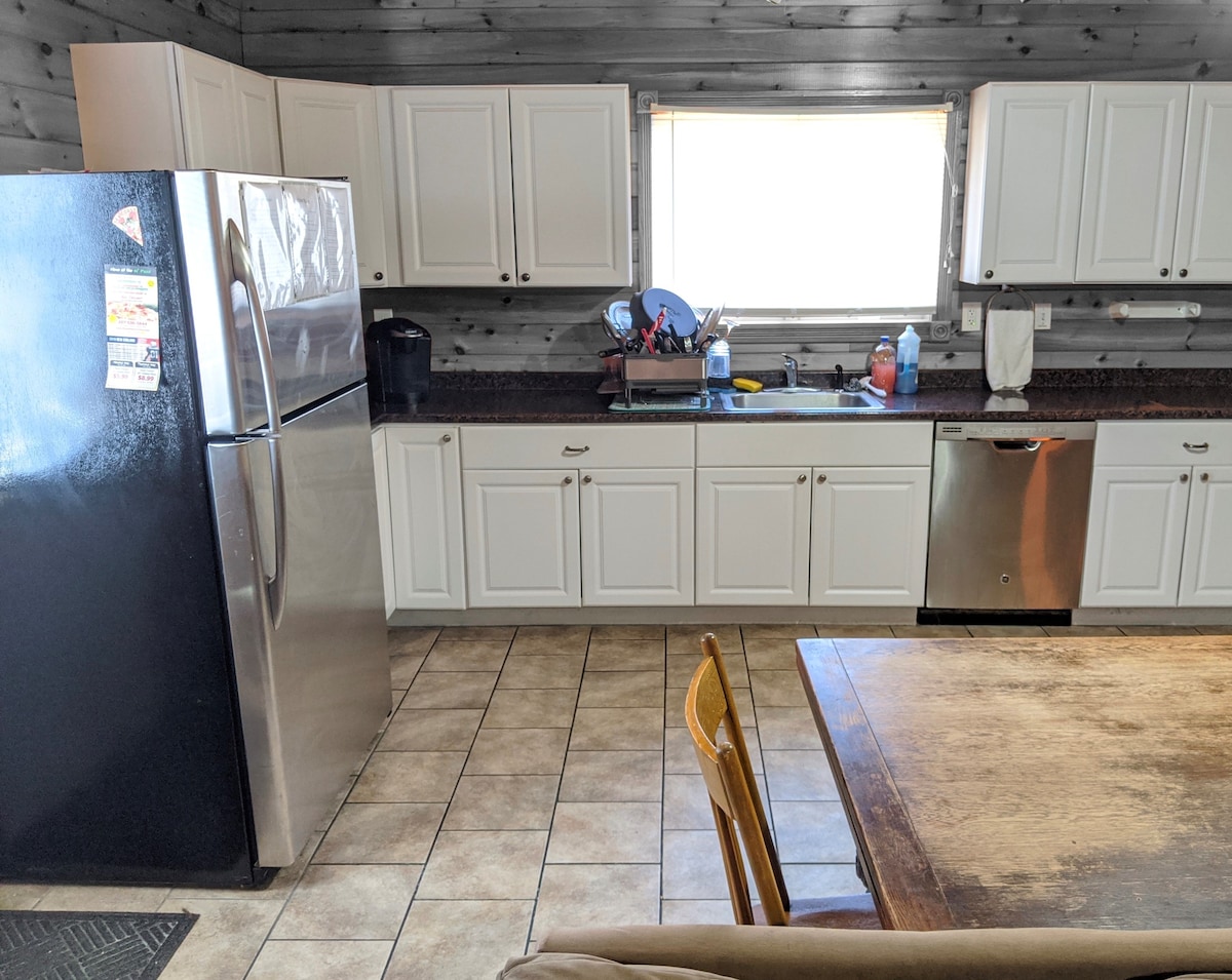 Kitchen Bathroom New 2 Loon Hand Towels Lodge Cabin Decor Pearl Color