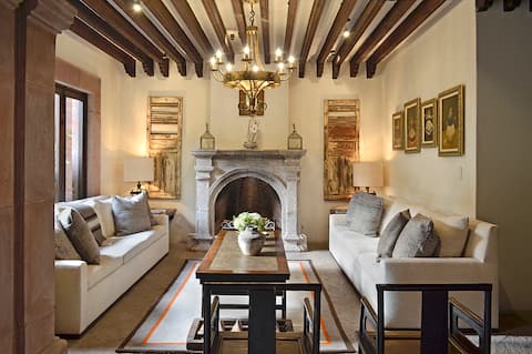 Popular Airbnb listing: Casa Valentina Colonial Villa Historic Center SMA in San Miguel De Allende