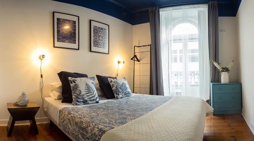 Unit for 28 people(14rooms&14batrhooms)