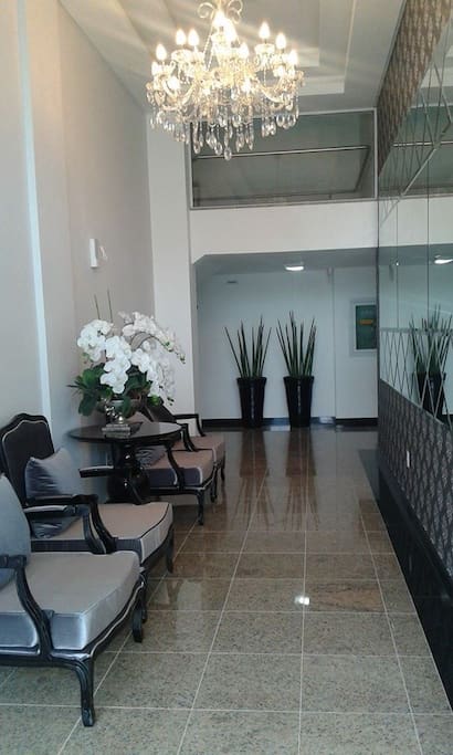 Hall Entrada