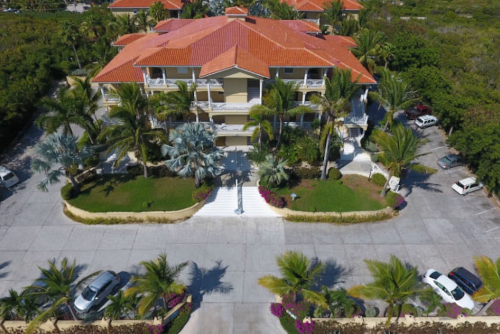 Queen Angel Resort, back entrance
