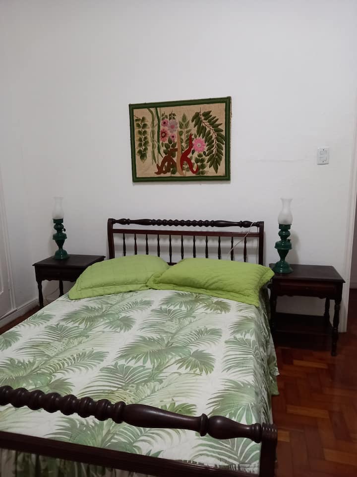 2间卧室，配备1张双人床。 