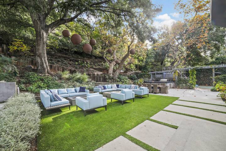 LA Estate in Country Setting gallery image 4