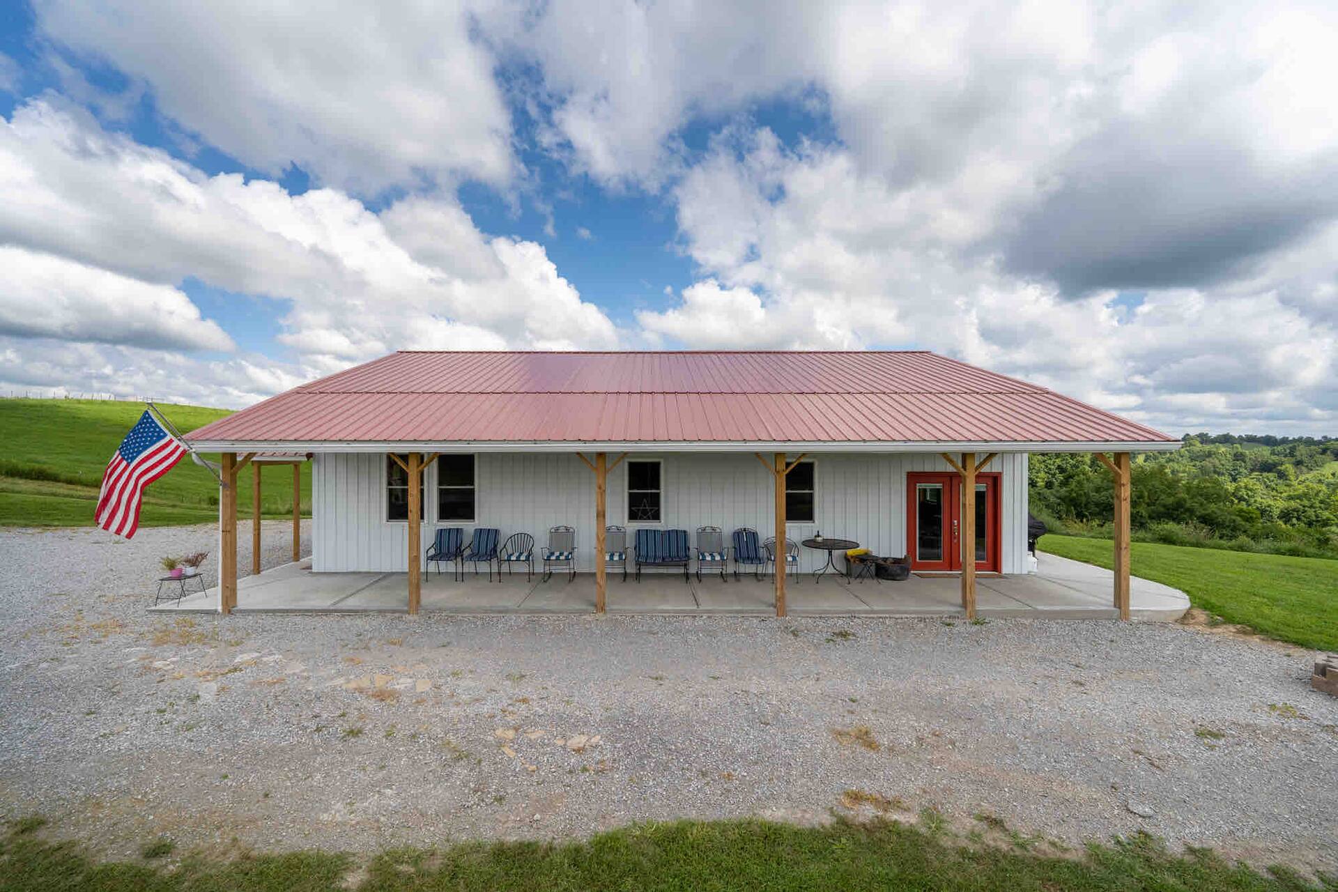 331 Acres of Comfort & Rest, ❤ of the Bluegrass- 12 mins from ARK w/Hot Tub