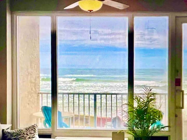 Free Night! Mod Oceanfront Balcony Full Kitchen - Port Orange, FL