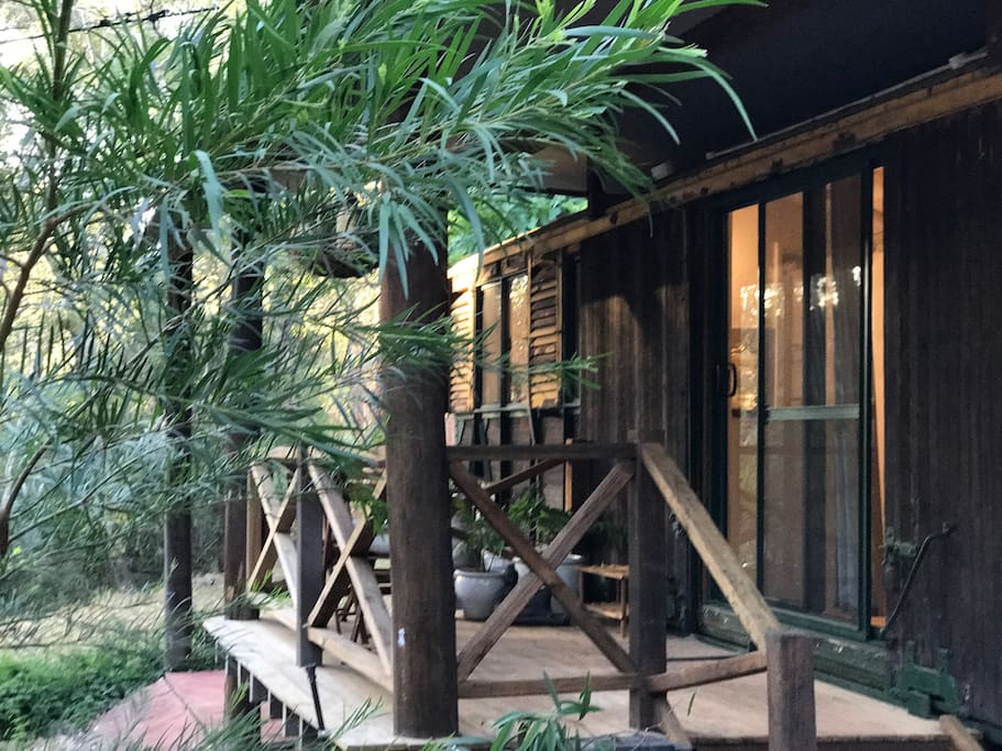 Private, secure and peaceful only 20 minutes from Perth airport and 40 minutes from CBD