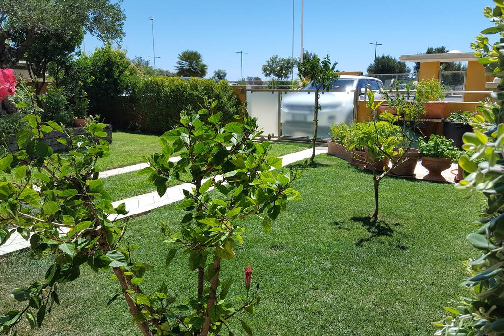 INGRESSO GIARDINO