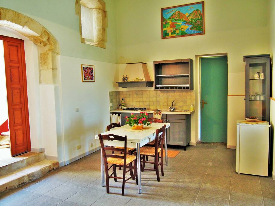 Essential kitchen to feel at home