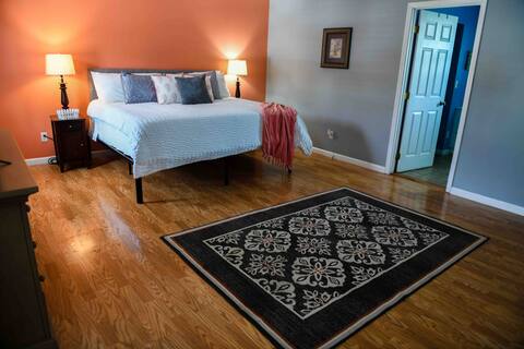 Direct Access to Brimstone Trails Pet Friendly