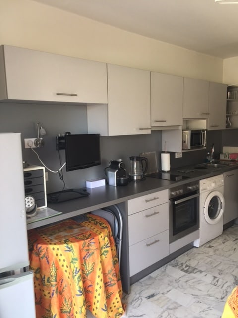 Popular Airbnb listing: Hib iscus in Antibes