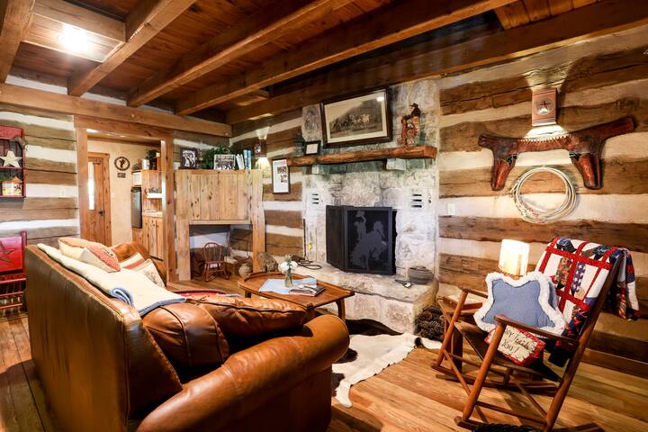 Happy Trails Breakfast Provided Wildlife Cabins For Rent In