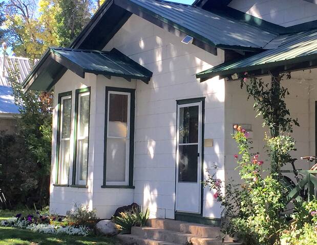 The Julia Rose downtown Durango walk everywhere!