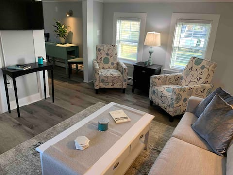 Top performing Airbnb: 1760 Morrill Farm House-5 Minutes to Kennebunkport in Kennebunk