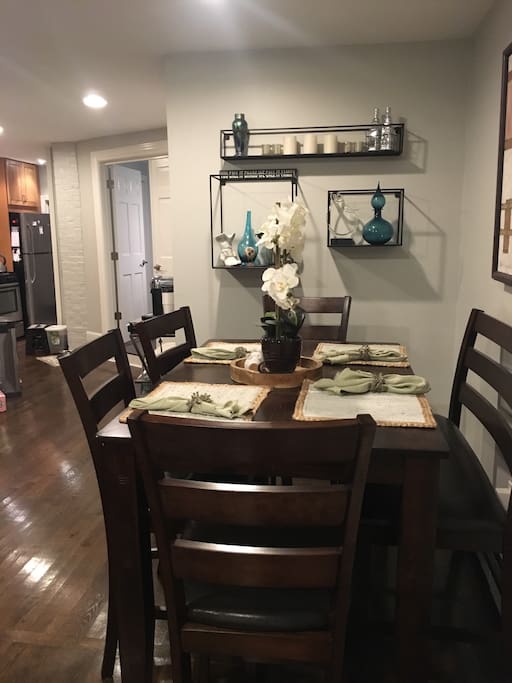 Kitchen table, Seats 6