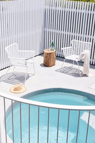 Paradiso Property Byron Beach House w heated pool gallery image 4