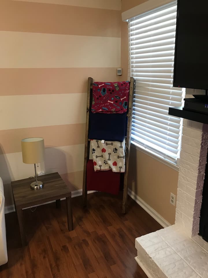 C&e Home & Suites. Dog Friendly, Close To Lejeune. - Jacksonville