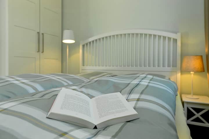 ห้องนอนชั้นล่าง