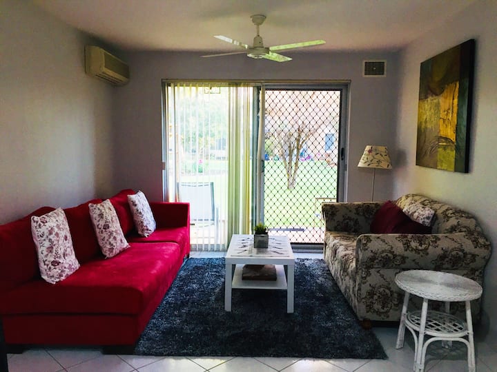 Very clean and tidy with the best bed in Perth! Apartments for Rent