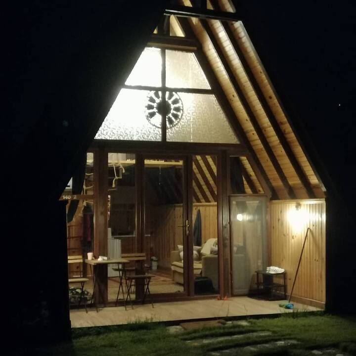 Muhteşem ahşap ev 1+1 Aydınpınar şehrinde Kiralık Bungalovlar, Düzce