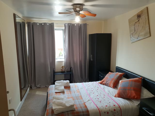 LOVELY 2 BED GUEST HOUSE.