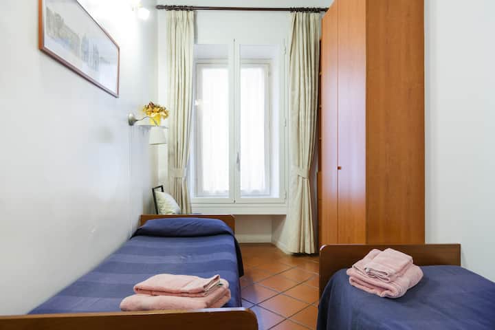 Двокреветна соба ( два единечни кревета)