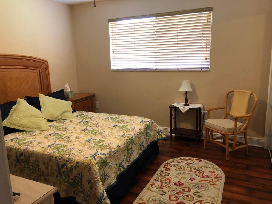 Main Queen bedroom