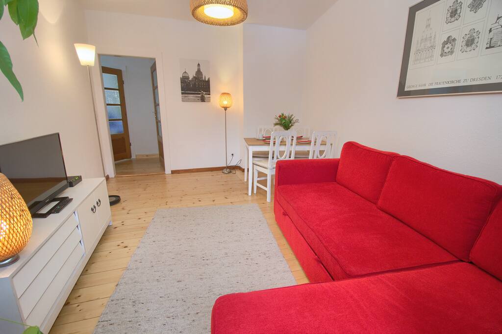 Blick vom Wohnzimmer Richtung Flur