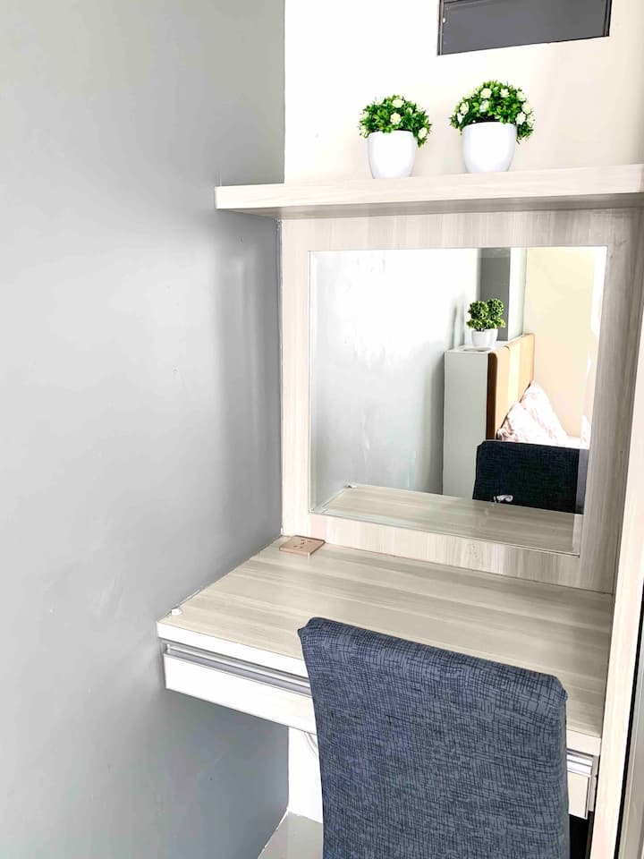 Apartment 2BR in Jatinegara free WiFi & Netflix