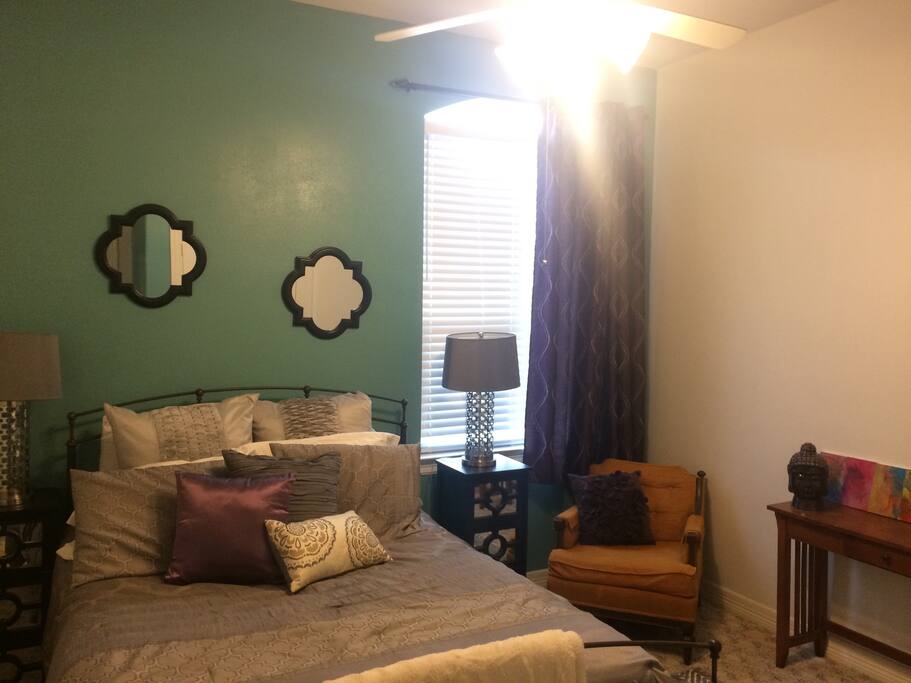 Second Bedroom with Queen Size Bed
