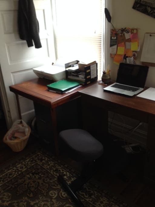 ergonomic kneeling chair, printer