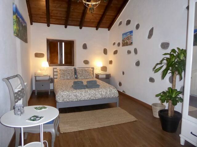 Charming cottage with mountain views, Teror