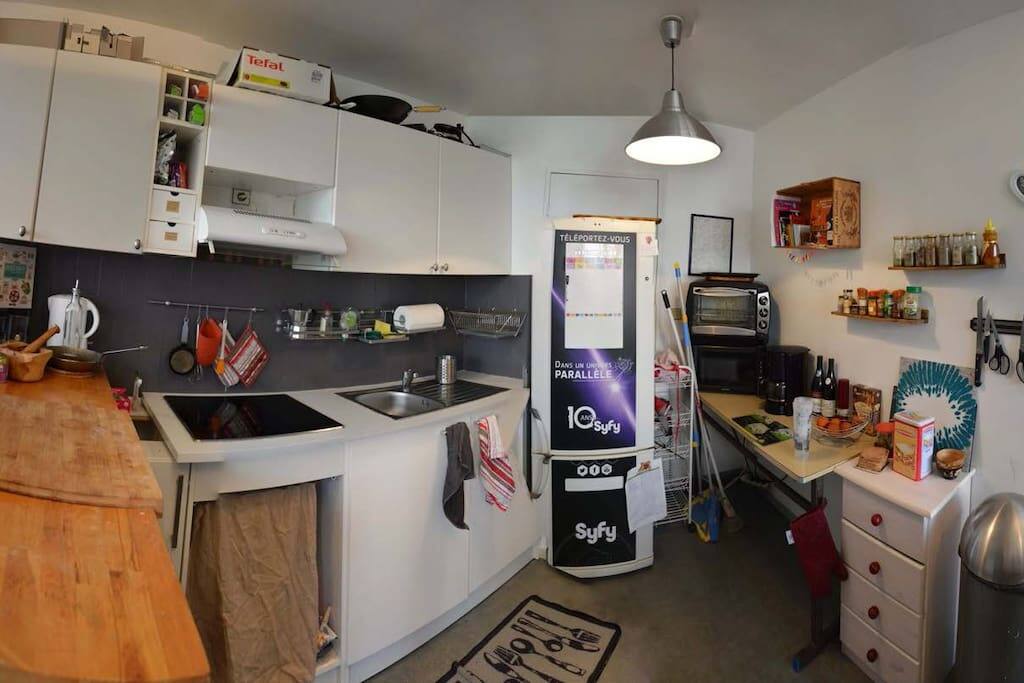 Cuisine toute équipée (ustensiles, épices), à partager avec moi-même
- shared kitchen