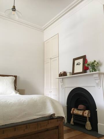 Beautiful Brunswick East Terrace (3BR) gallery image 2