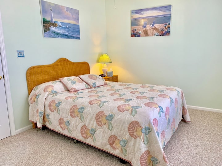 第二间卧室（标准双人床）