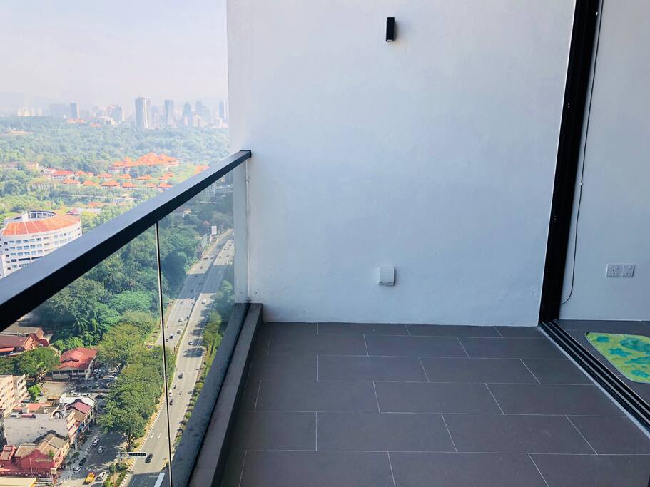 Big Balcony at Level 33