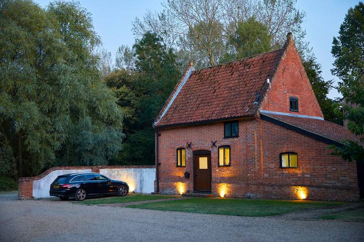 Rustic Luxury Norfolk Barn Conversion Nr Norwich Barns For Rent