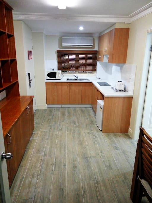 Large kitchen & dining area
