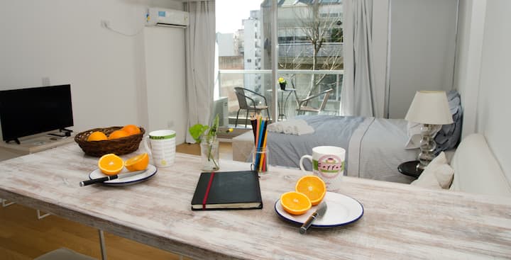 Furnished studio apartment in Recoleta