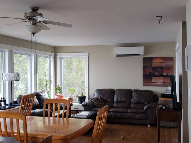 Harvey Lake House gallery image 3