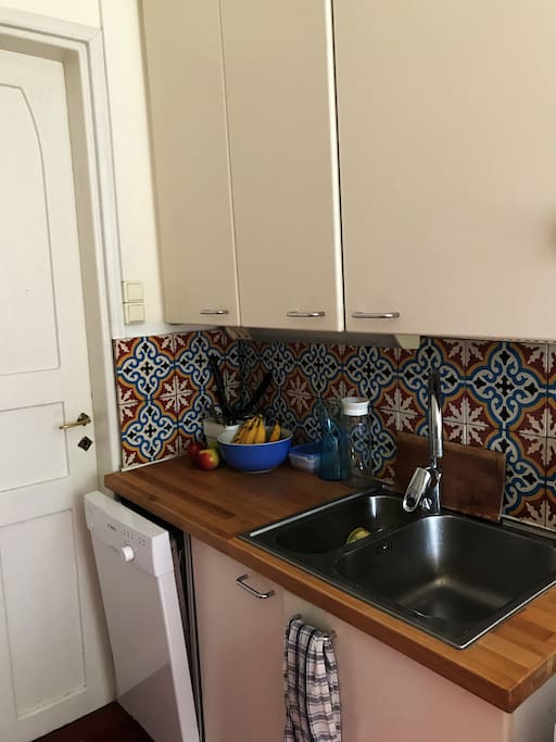 Kitchen, dishwasher