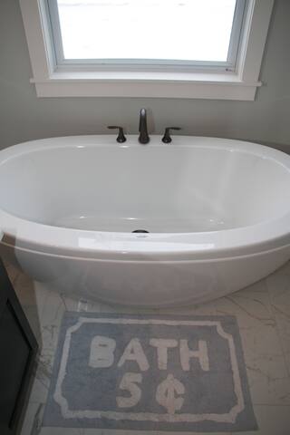 Beautiful Parlee Beach Cottage gallery image 4